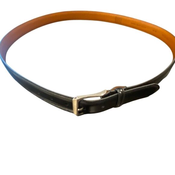 JoS. A. BANK Black Genuine Leather Belt Men's Size 44/110 Chrome Buckle - Picture 2 of 7